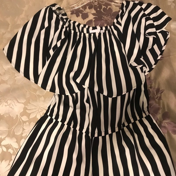 Striped off the shoulder jumpsuit - Picture 3 of 3